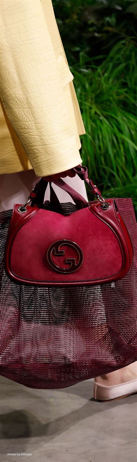 Gucci 手袋新款重新演繹 Blondie Bag、2025 年必入手 .